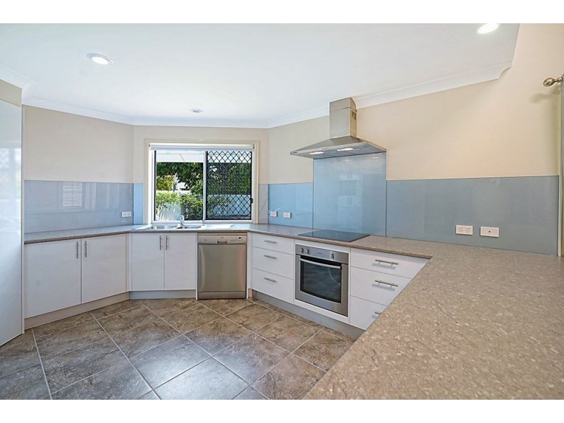 1 Charolais Crescent, Benowa Waters QLD 4217