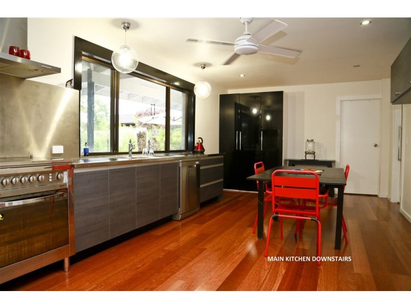 151 Rio Vista Boulevard, Broadbeach Waters QLD 4218