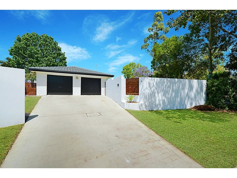 8 Brampton Court, Mermaid Waters QLD 4218