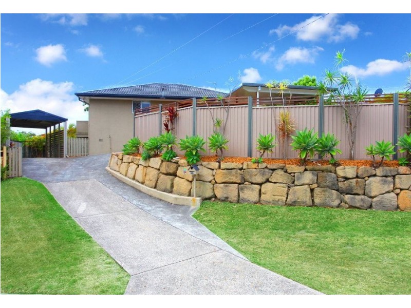 16 Bloodwood Crescent, Molendinar QLD 4214