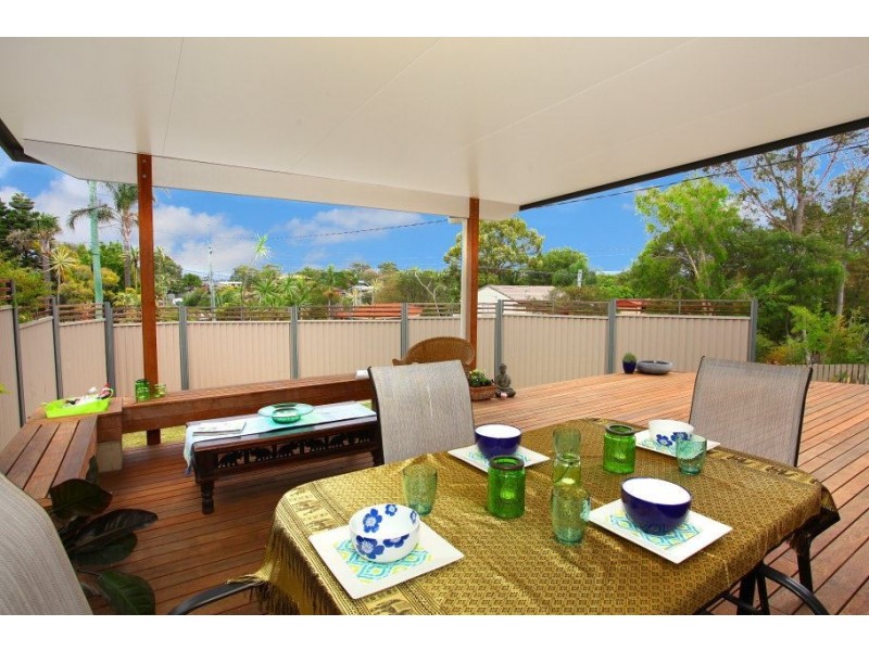 16 Bloodwood Crescent, Molendinar QLD 4214