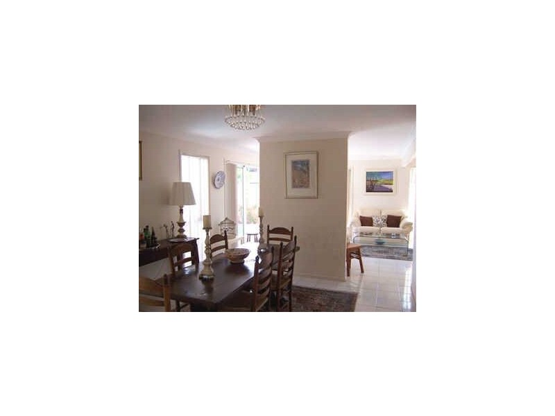3 The Corso, Isle Of Capri QLD 4217