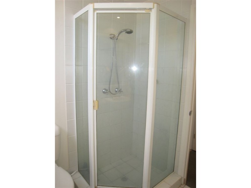 402/9-21 Beach Parade, Surfers Paradise QLD 4217