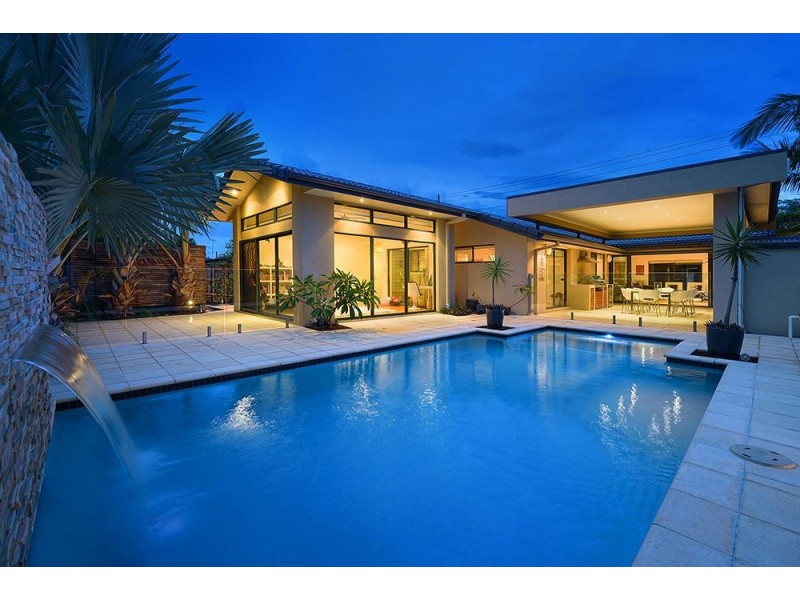 83 Cypress Drive, Broadbeach Waters QLD 4218
