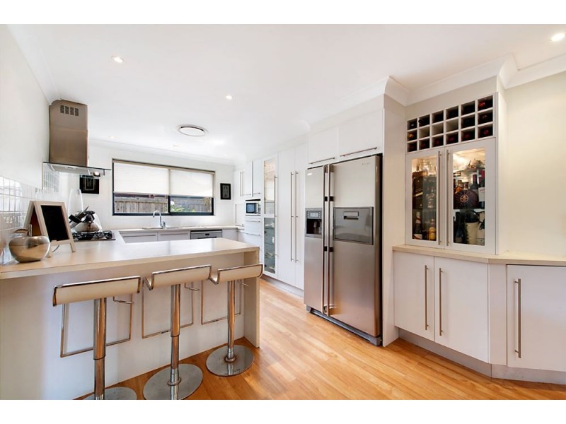 83 Cypress Drive, Broadbeach Waters QLD 4218
