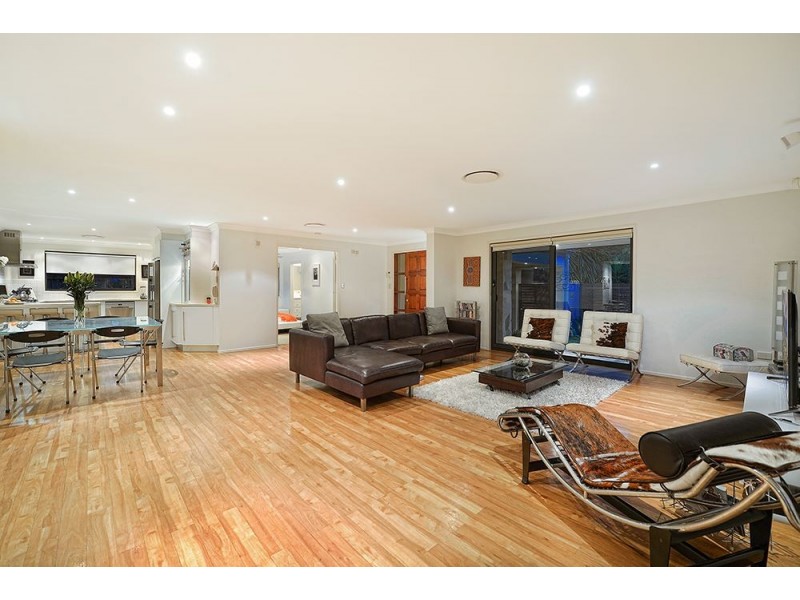 83 Cypress Drive, Broadbeach Waters QLD 4218