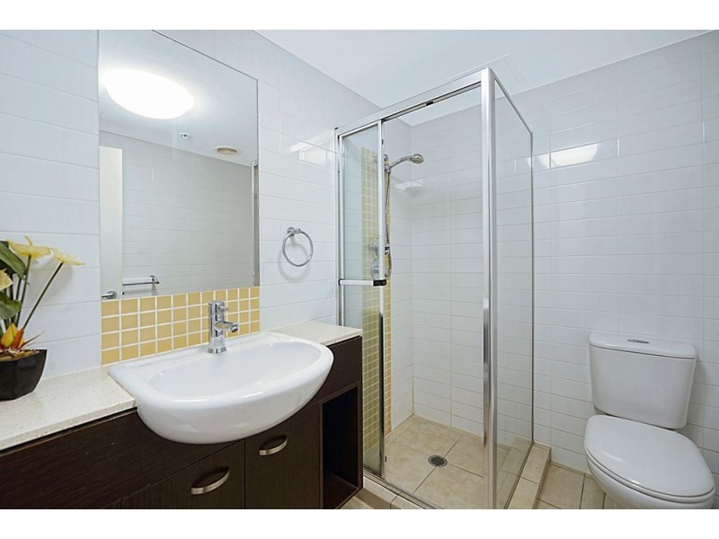 607/18 Fern Street, Surfers Paradise QLD 4217