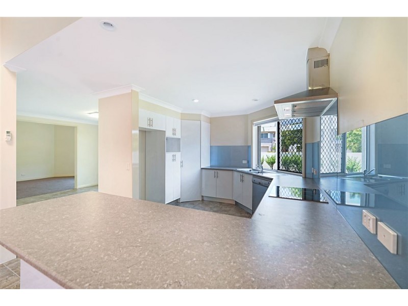 1 Charolais Crescent, Benowa Waters QLD 4217