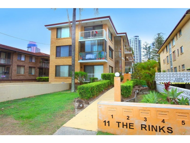 2/11 Armrick Avenue, Broadbeach QLD 4218