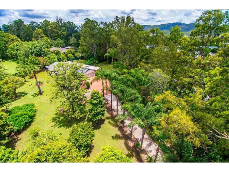 4 Old Tamborine Road, Oxenford QLD 4210