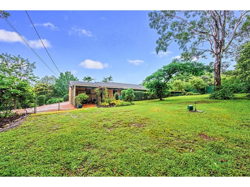 4 Old Tamborine Road, Oxenford QLD 4210