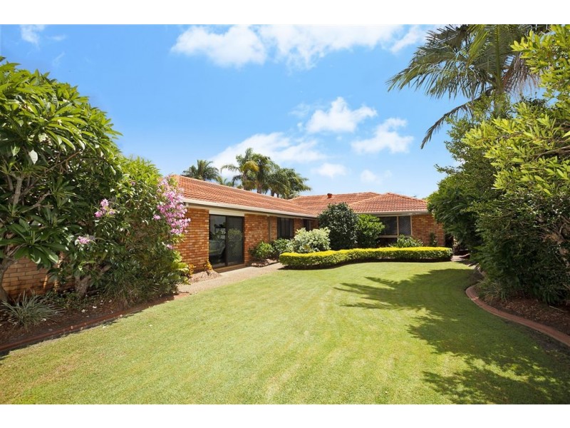 12 Winch Court, Mermaid Waters QLD 4218