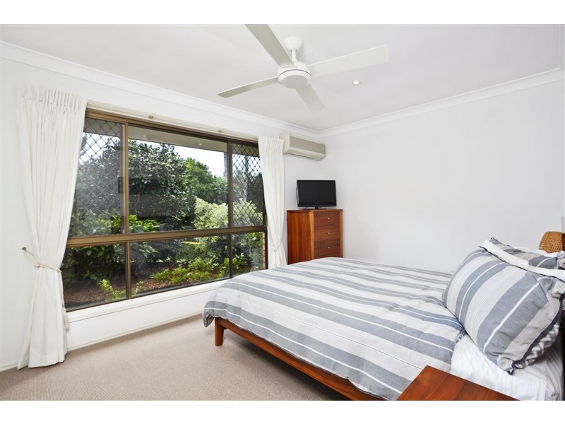 12 Winch Court, Mermaid Waters QLD 4218