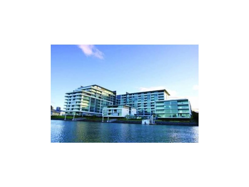 2003/33 T E Peters Drive, Broadbeach Waters QLD 4218