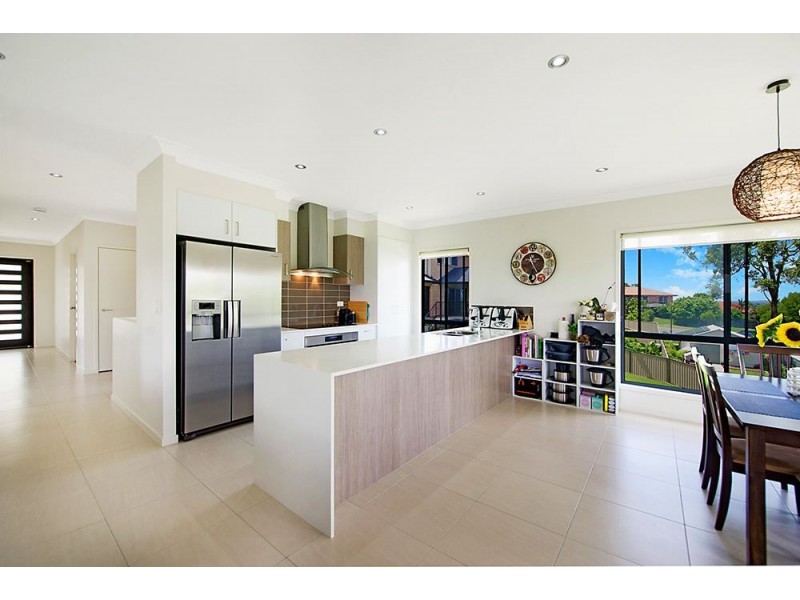 18 John Francis Drive, Carrara QLD 4211