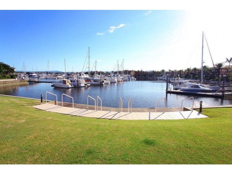1717/1 Rialto Quay Drive (Stillwater), Hope Island QLD 4212
