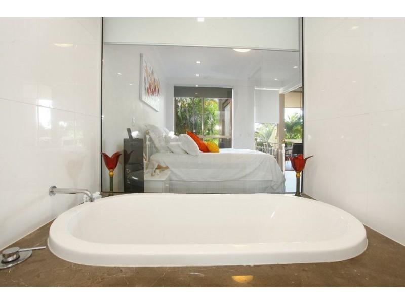 1717/1 Rialto Quay Drive (Stillwater), Hope Island QLD 4212