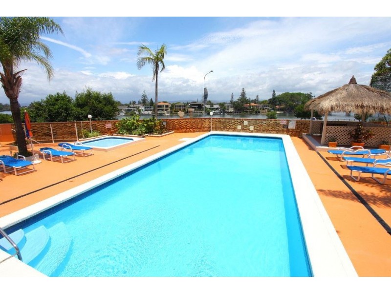 33 Thornton Street, Surfers Paradise QLD 4217