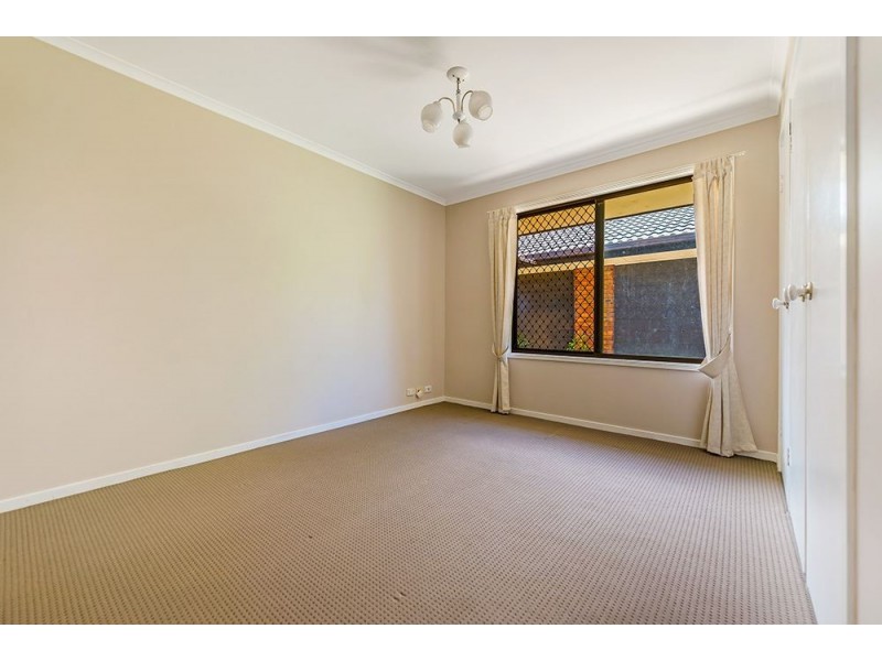 24 Hokitika Street, Broadbeach Waters QLD 4218