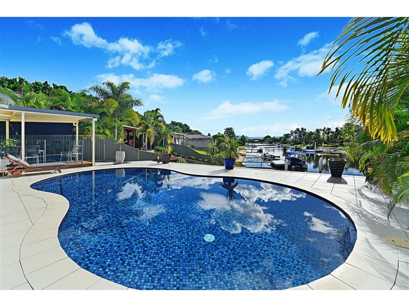 28 Cypress Drive, Broadbeach Waters QLD 4218