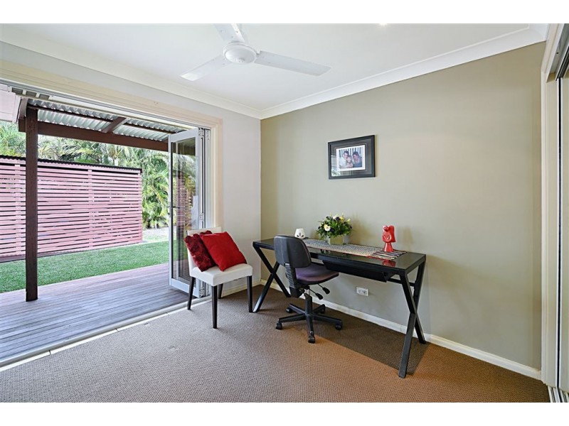 28 Cypress Drive, Broadbeach Waters QLD 4218
