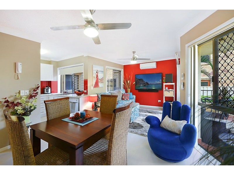 17 Frederick Street, Surfers Paradise QLD 4217