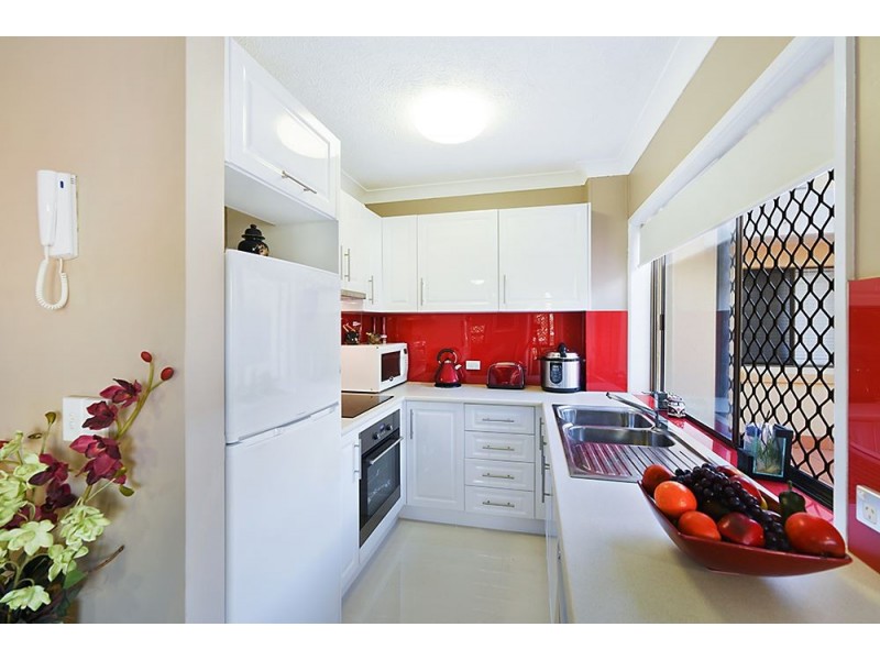 17 Frederick Street, Surfers Paradise QLD 4217