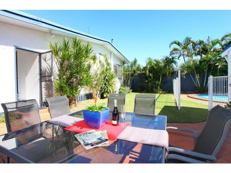 5 Nemara Street, Biggera Waters QLD 4216