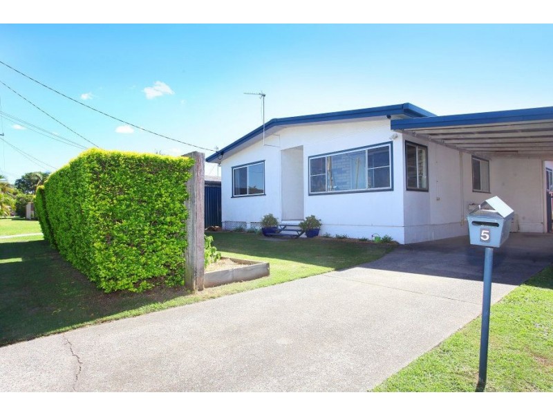 5 Nemara Street, Biggera Waters QLD 4216