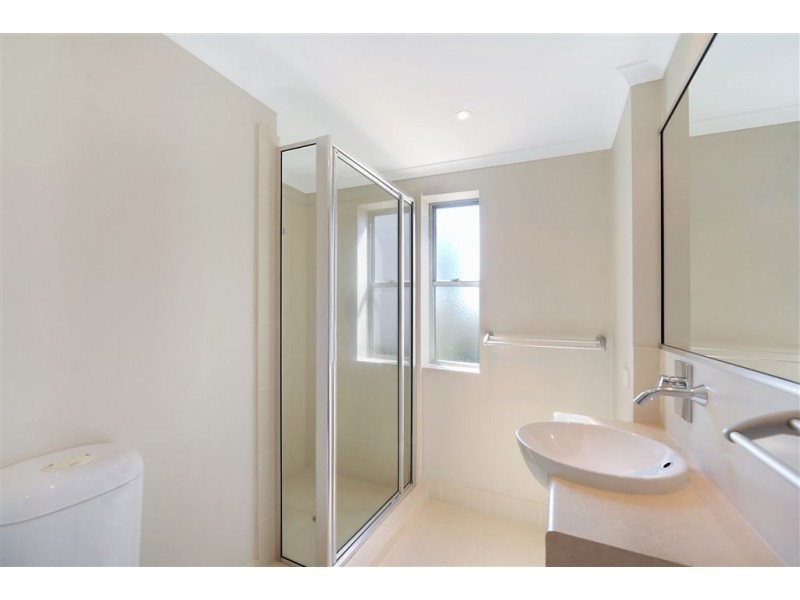 15 Wharf Road, Surfers Paradise QLD 4217