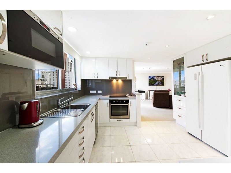 67 Ferny Avenue, Surfers Paradise QLD 4217