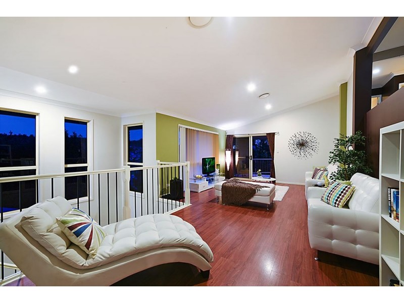10 Sky Royal Terrace, Burleigh Heads QLD 4220