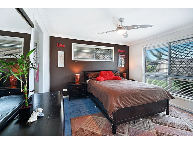 18 Ballerina Street, Burleigh Waters QLD 4220