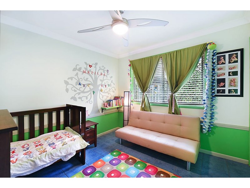 18 Ballerina Street, Burleigh Waters QLD 4220