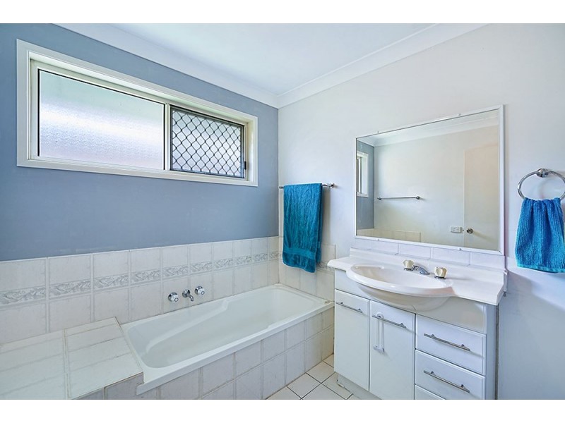 18 Ballerina Street, Burleigh Waters QLD 4220