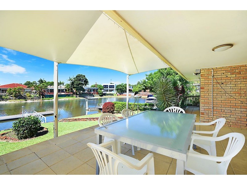 7 Conifer Crescent, Broadbeach Waters QLD 4218