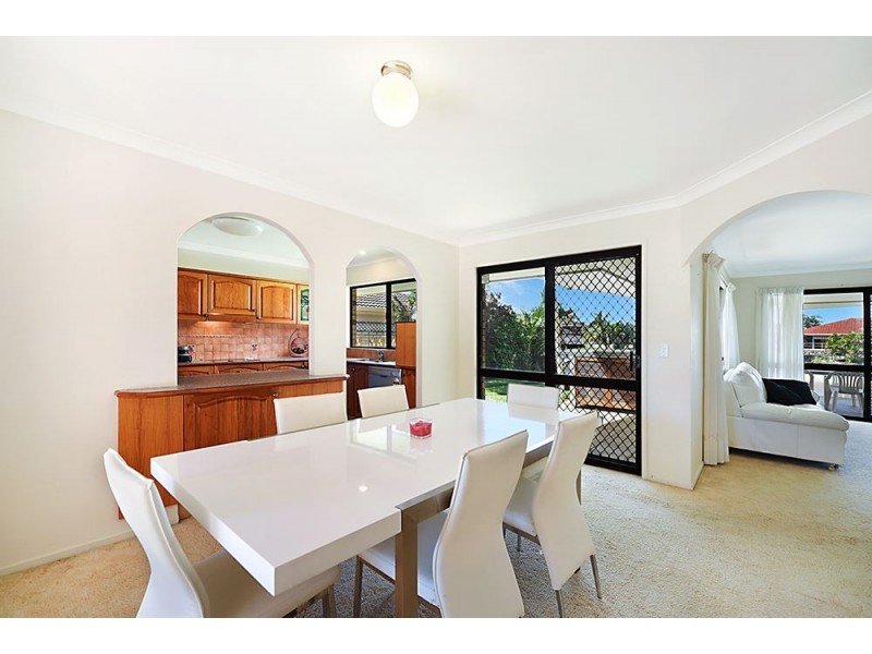 7 Conifer Crescent, Broadbeach Waters QLD 4218