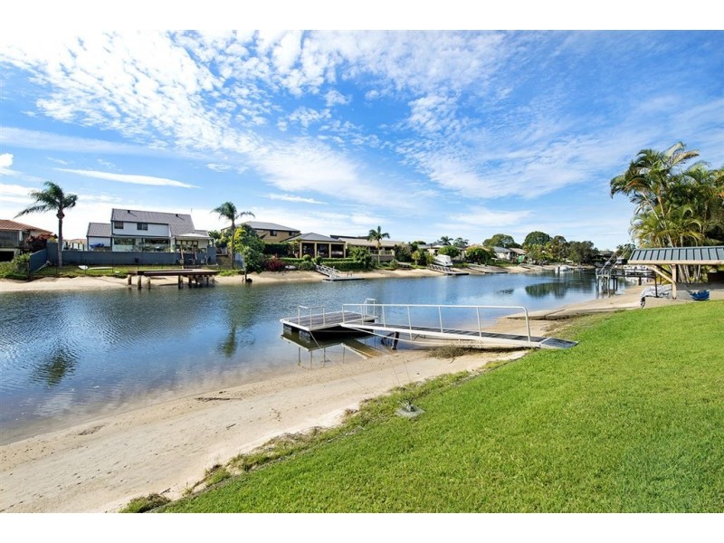 21 Goolagong Court, Broadbeach Waters QLD 4218