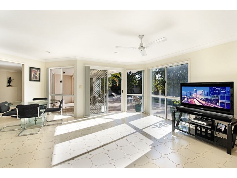 11 Santabelle Crescent, Clear Island Waters QLD 4226