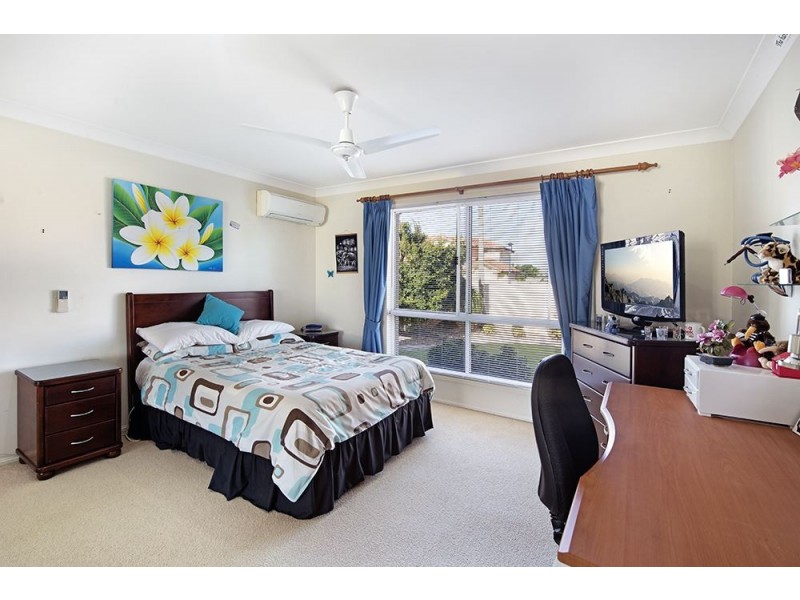 11 Santabelle Crescent, Clear Island Waters QLD 4226
