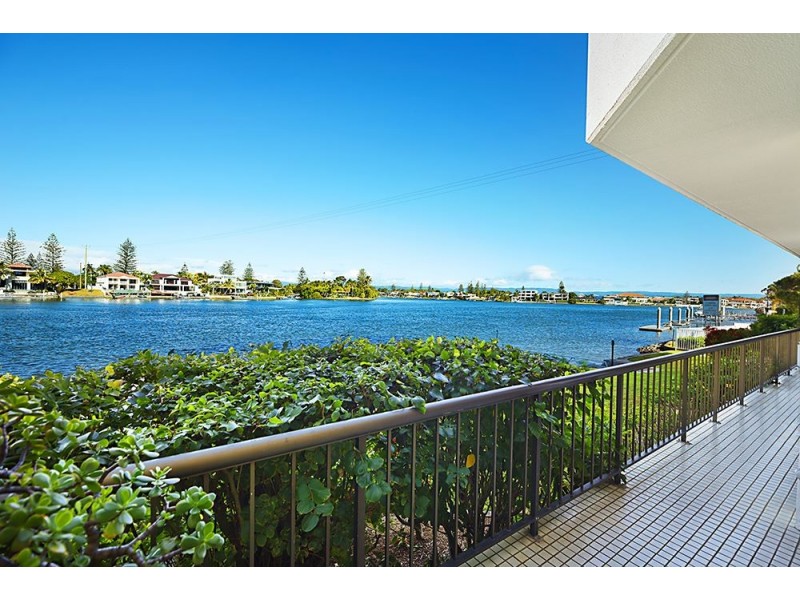 1 Peninsular Drive, Surfers Paradise QLD 4217