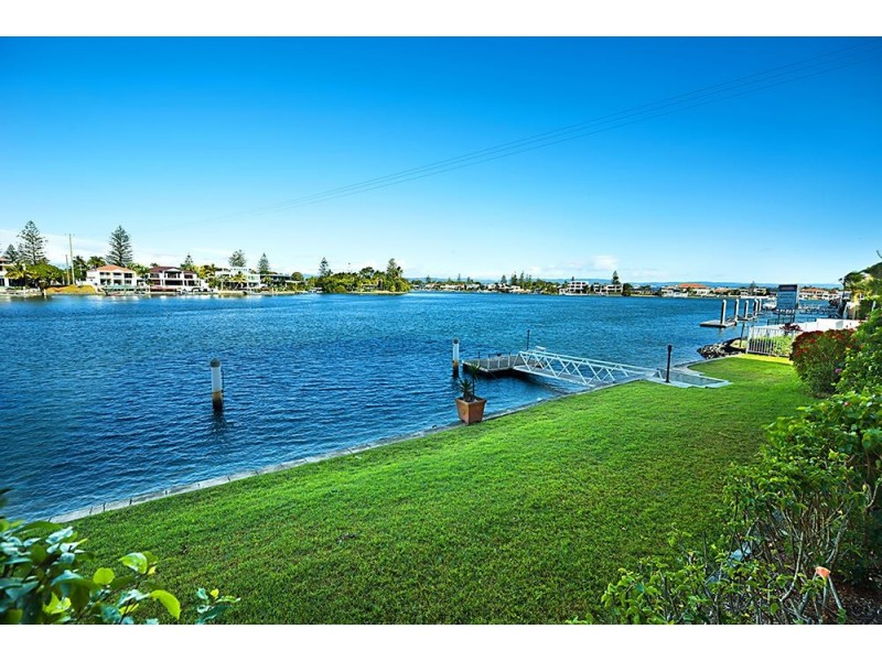 1 Peninsular Drive, Surfers Paradise QLD 4217