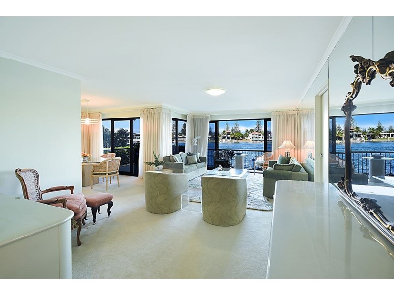 1 Peninsular Drive, Surfers Paradise QLD 4217