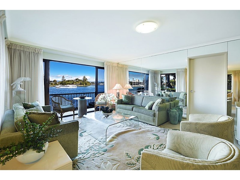1 Peninsular Drive, Surfers Paradise QLD 4217