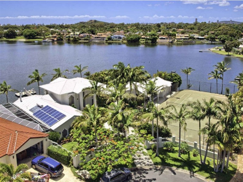 21-23 Winch Ct, Mermaid Waters QLD 4218