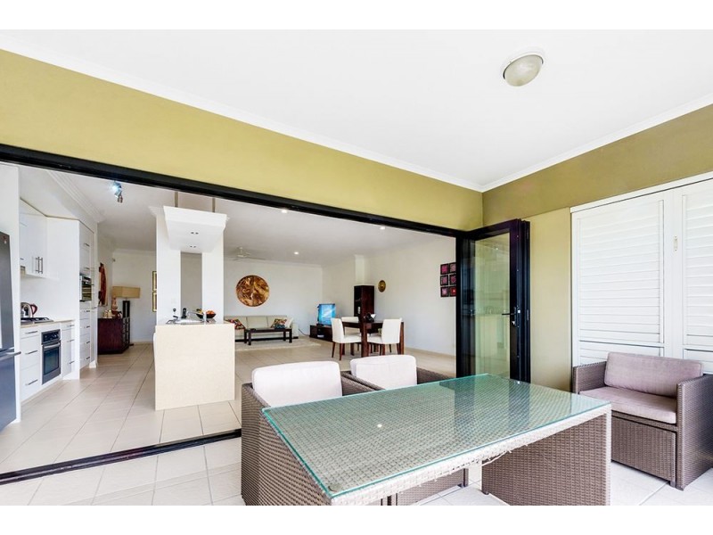 12/8 Parnoo Street, Chevron Island QLD 4217