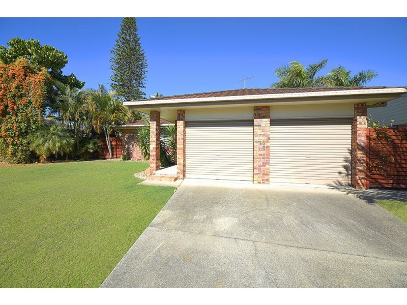 26 Waitomo Street, Broadbeach Waters QLD 4218