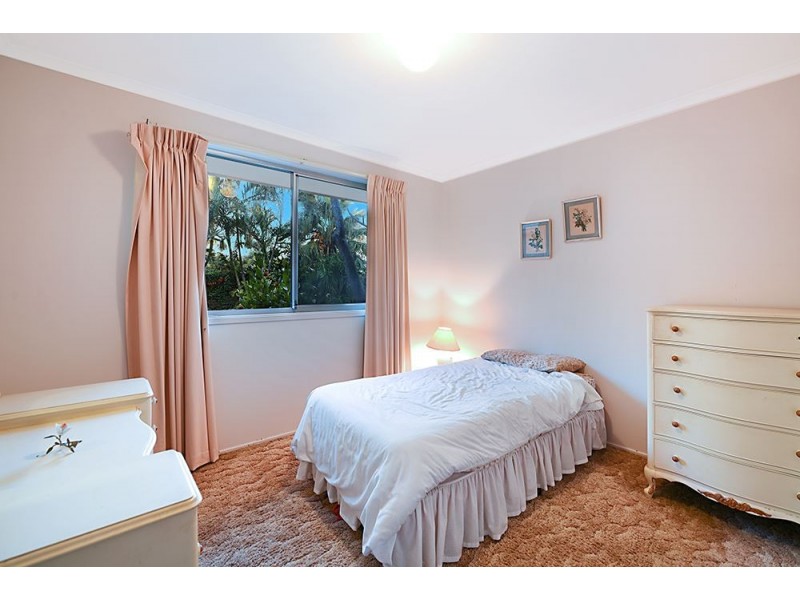 26 Waitomo Street, Broadbeach Waters QLD 4218