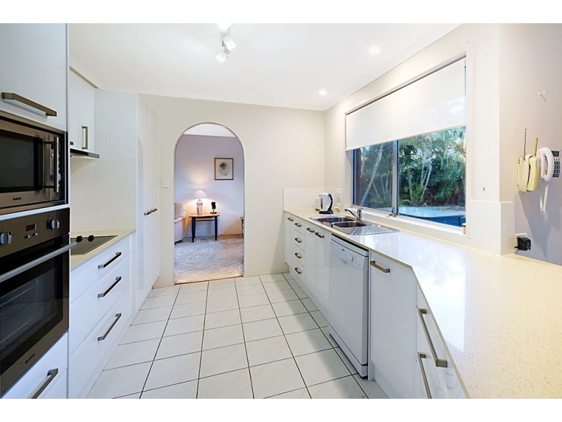 26 Waitomo Street, Broadbeach Waters QLD 4218