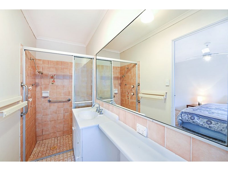 26 Waitomo Street, Broadbeach Waters QLD 4218